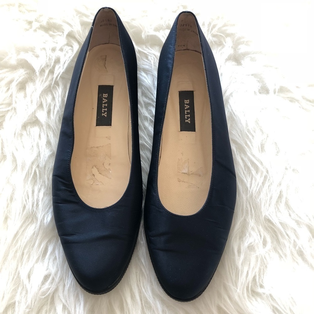 BALLY Navy Almond Toe Navy Blue Flat Shoes Sz 9